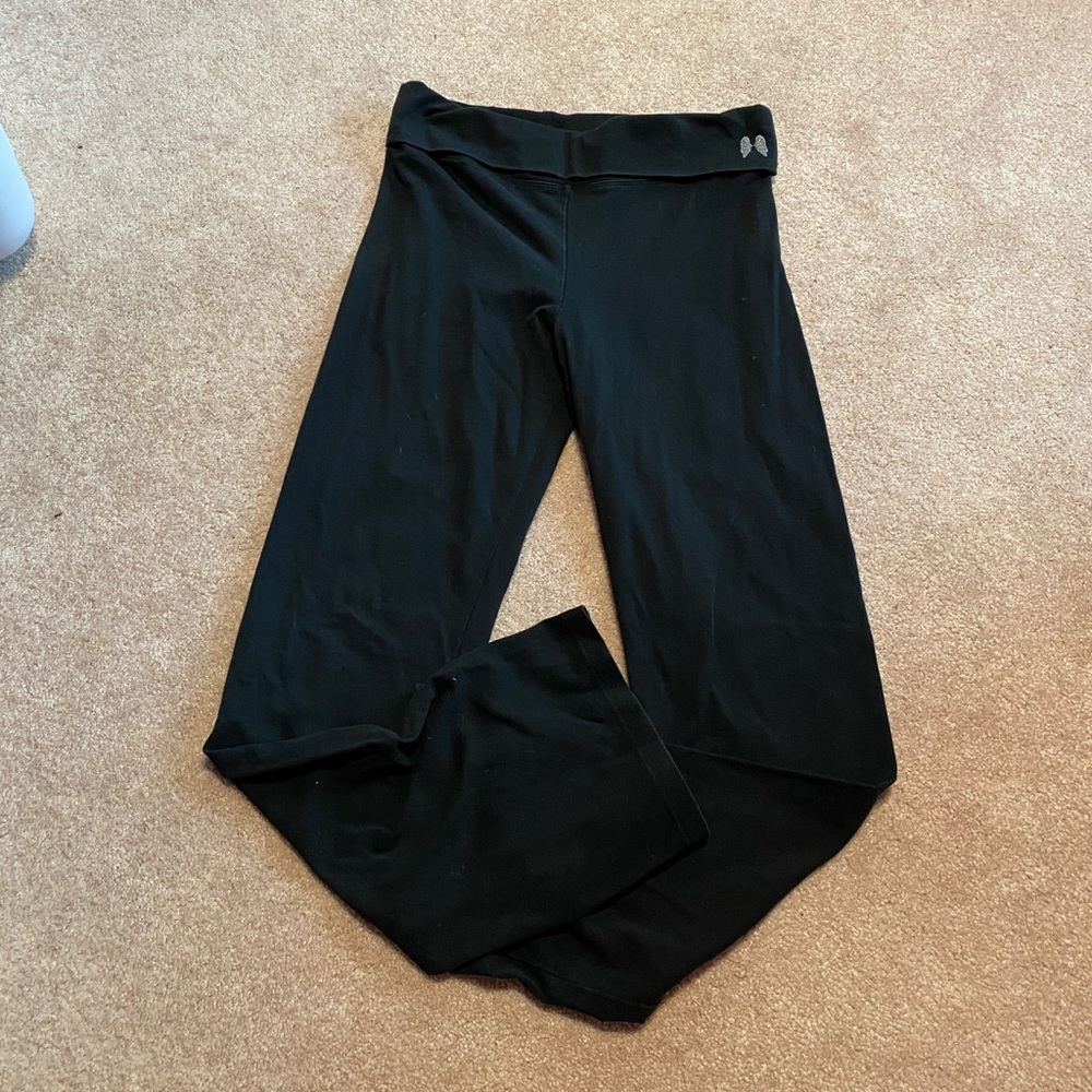 VS yoga pants